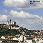 Hotel Ibis Lyon Sud Sur Rhône 3*