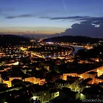 Hotel Ibis Lyon Sud Sur Rhône 3*
