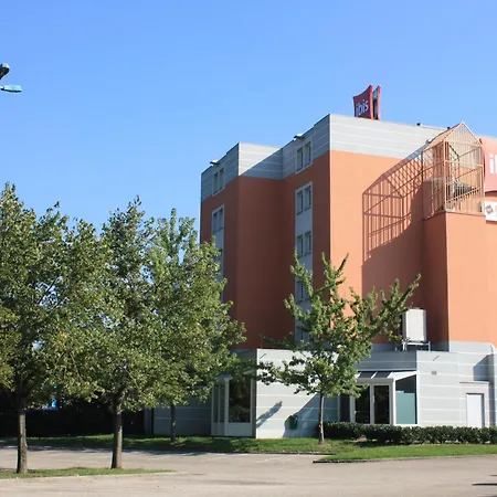 מלון Ibis Lyon Sud Sur Rhone