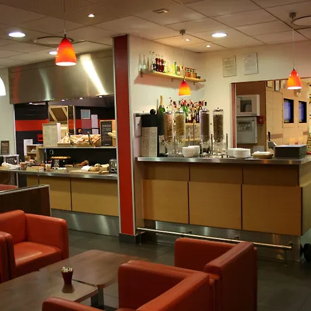 Ibis Lyon Sud Sur Rhone 3*