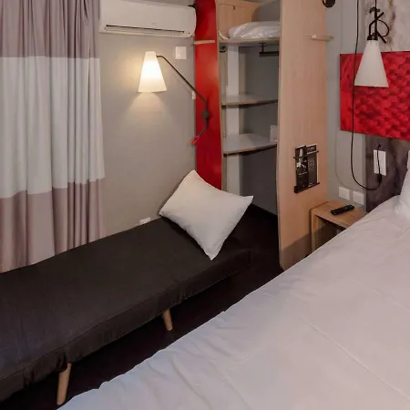 Ibis Lyon Sud Sur Rhône Hotel 3*