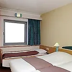 Ibis Lyon Sud Sur Rhône Hotel 3*
