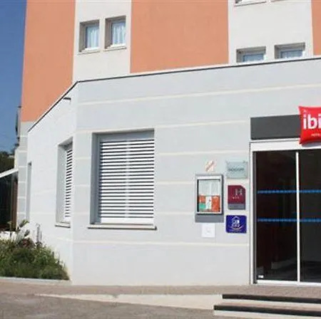 Ibis Lyon Sud Sur Rhone מלון