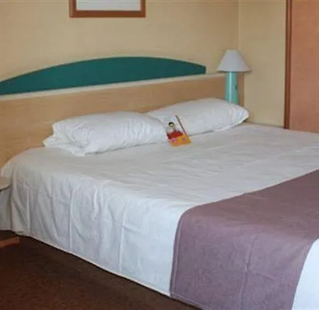 Ibis Lyon Sud Sur Rhone