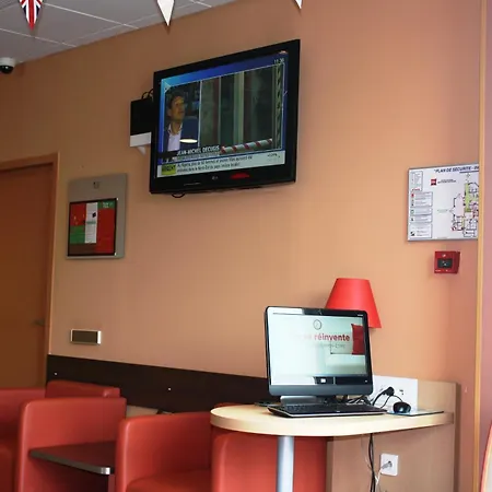 Hotel Ibis Lyon Sud Sur Rhone