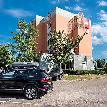 Hotel Ibis Lyon Sud Sur Rhone 3*