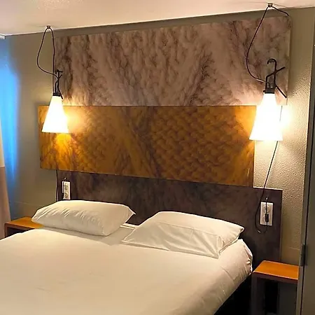 Ibis Lyon Sud Sur Rhone Hotel 3*
