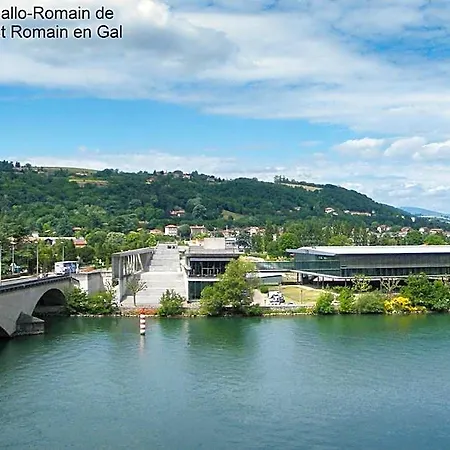 Ibis Lyon Sud Sur Rhone