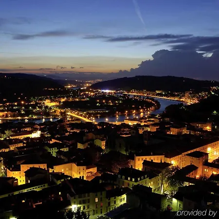ホテル Ibis Lyon Sud Sur Rhone 3*