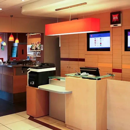 Ibis Lyon Sud Sur Rhone