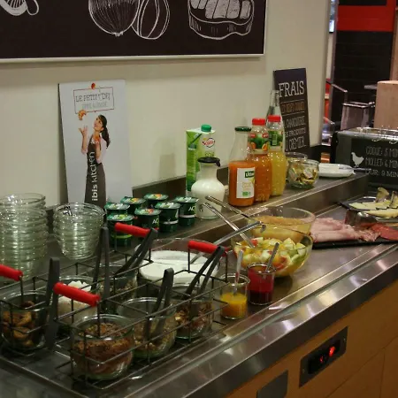 Ibis Lyon Sud Sur Rhone 3*