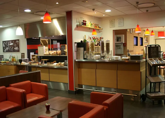 Ibis Lyon Sud Sur Rhone 3*